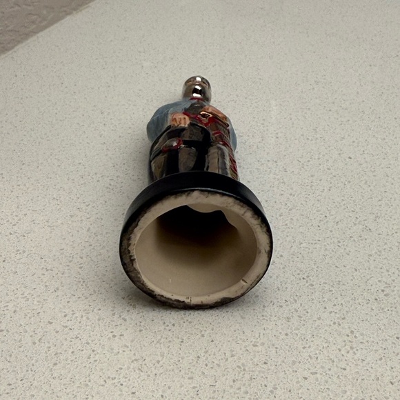 Vintage Chess Piece Alberta Molds 1973 Ceramic Hand Painted Pawn - Picture 7 of 11